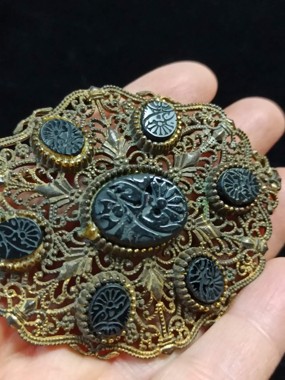 Vintage 1960s Filigree Black Onyx Cabochon Brooch Pendant Victorian Revival - Picture 2 of 12